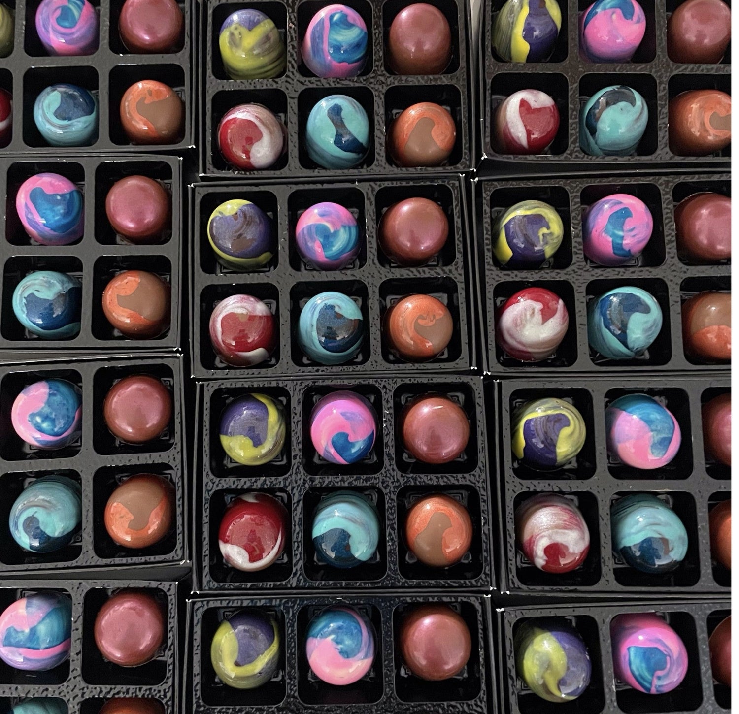 Temptation Collection 12 chocolates